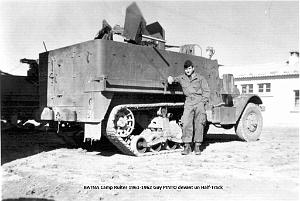 SRVC MLT5 - ALGERIE-52 Batna devant un Half-Track